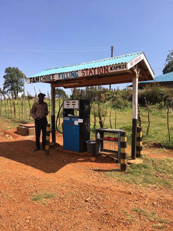 12714482_10101472661801949_2001478042_n